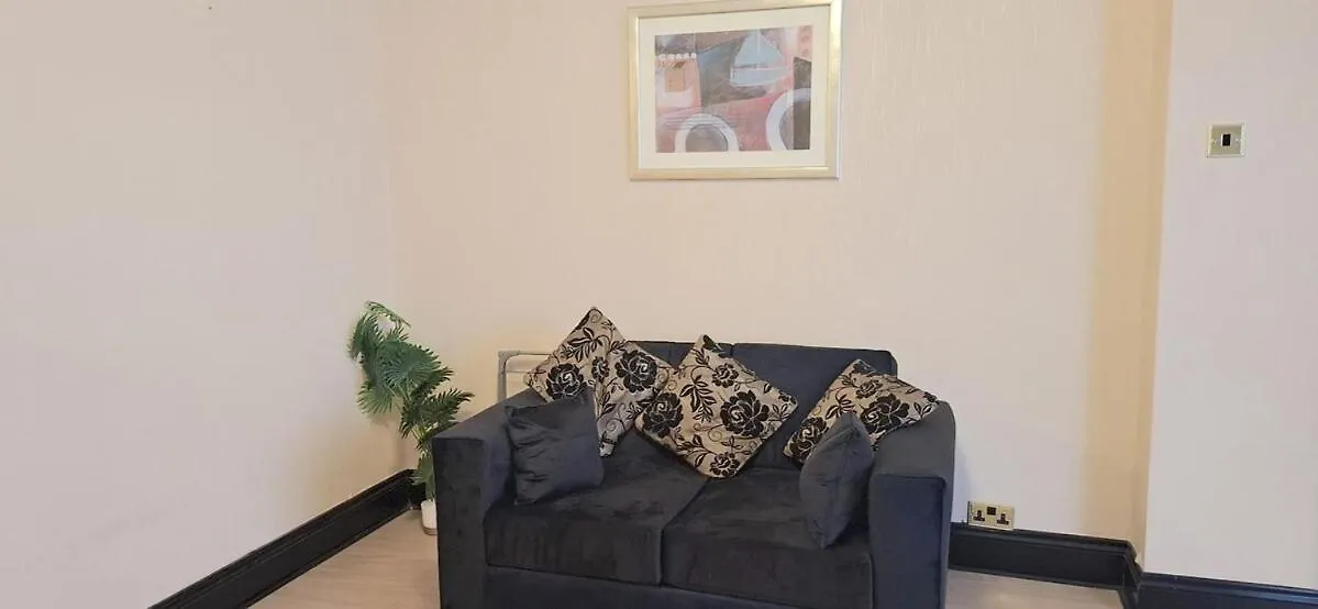Modern 3 Bedroom 2 Bathroom Free Wifi Central Location Middlesbrough 0*,  Storbritannien